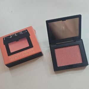 NARS Mini Blush in shade Orgasm (peachy pink) 0.09oz